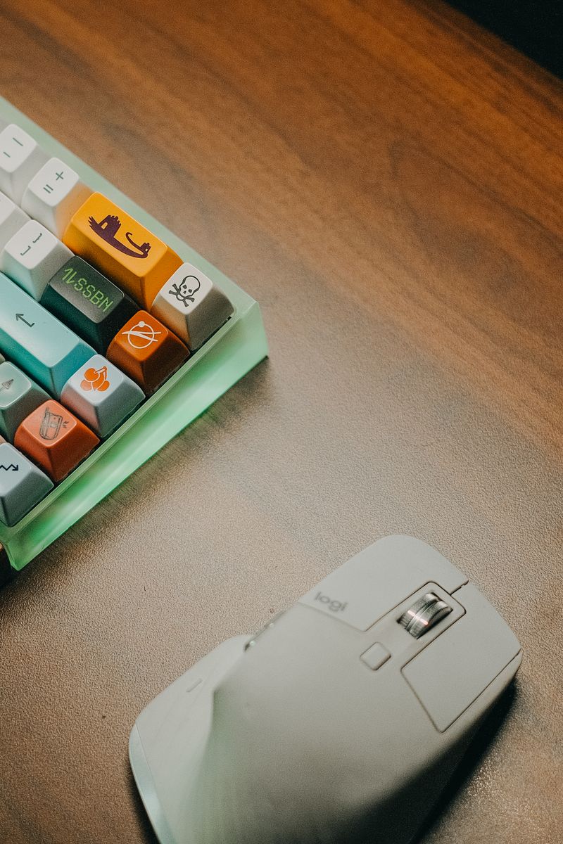 Mechanical Keyboard Switches: Linear, Tactile, and Clicky