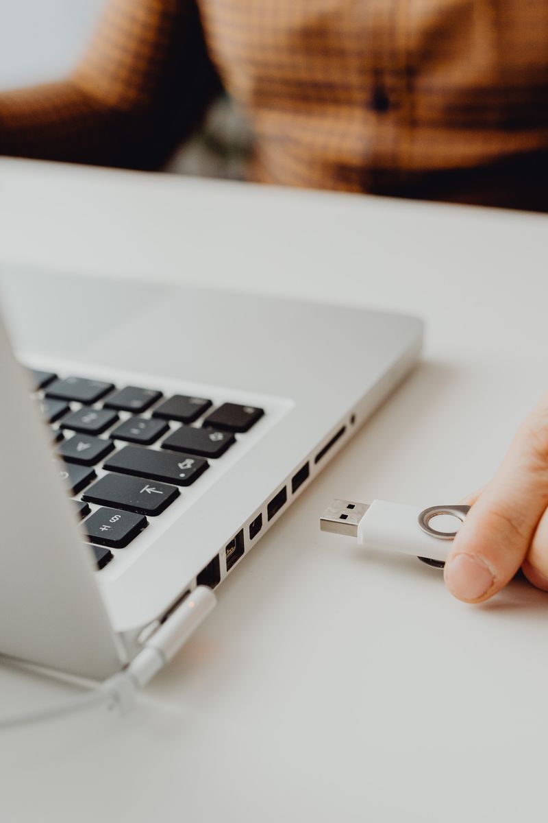 How to Format a USB Drive on Windows and Mac