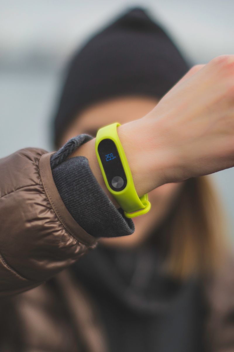 Smartwatch vs Fitness Tracker: What's the Difference?
